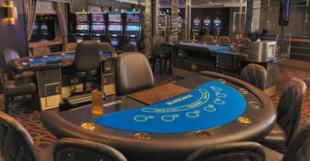 The-Regent-Seven-Seas-Voyager-Casino-1